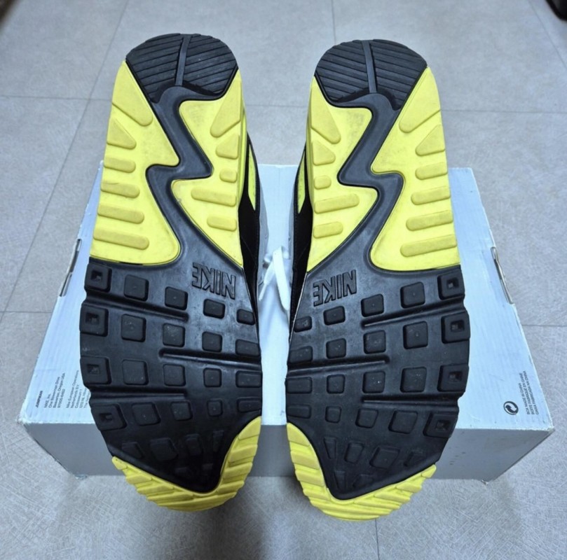 Nike Air Max 90 OG "Volt" 2