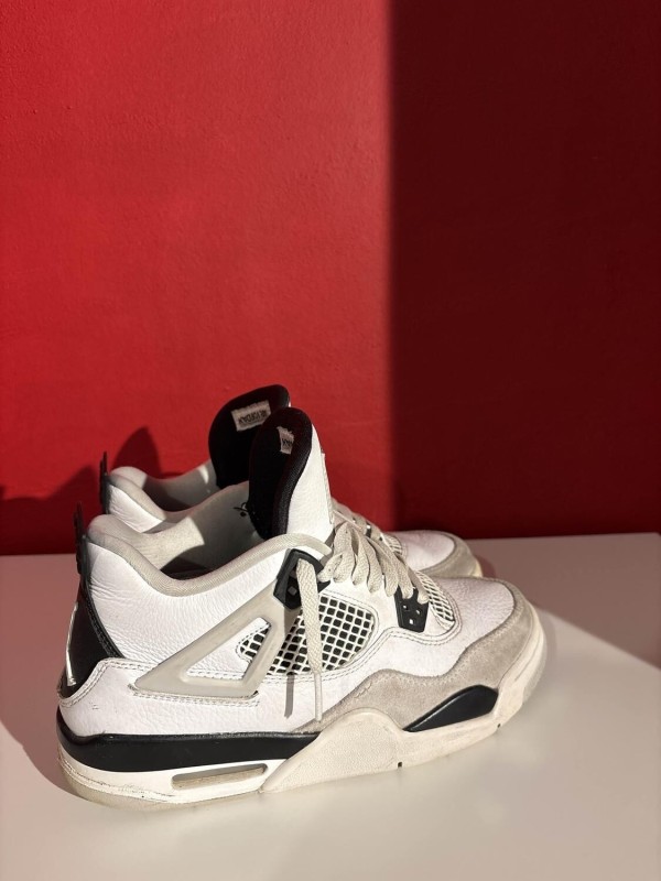 Jordan 4 military 2