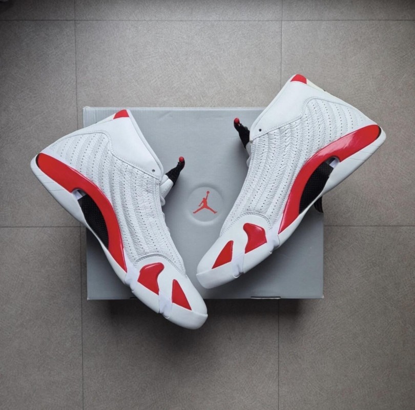 Jordan 14 "Candy Cane" 2