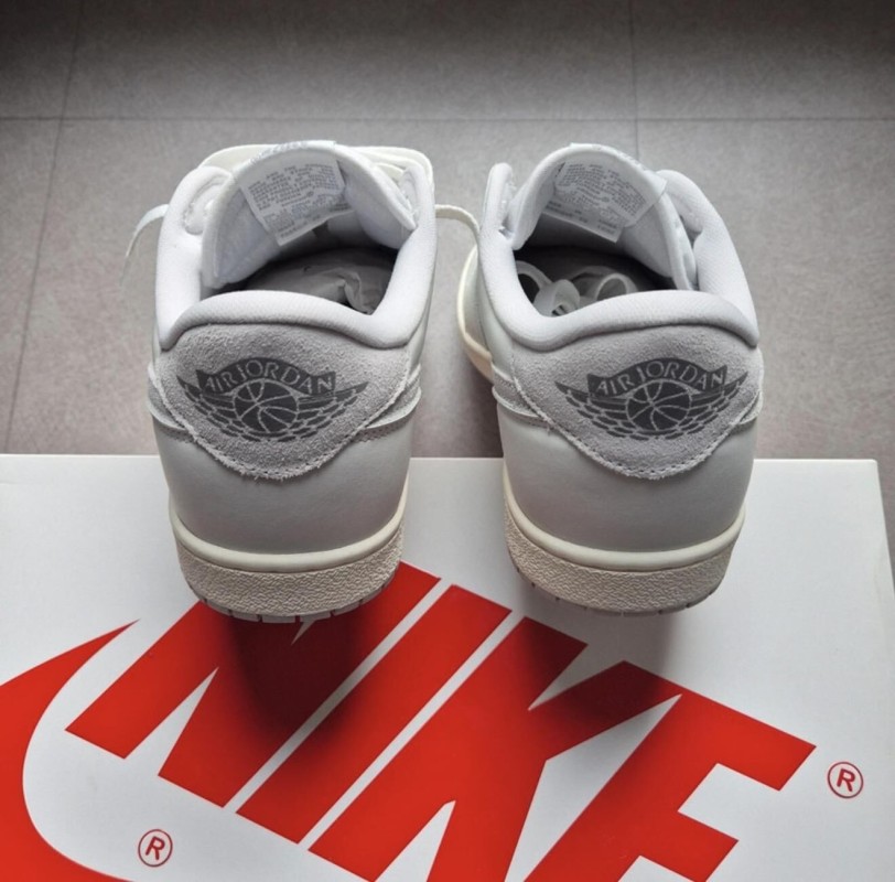 Jordan 1 low "Neutral Grey" 2