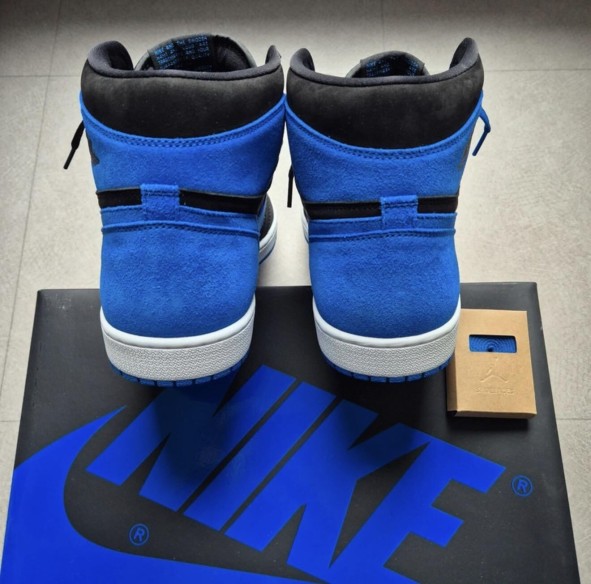 Jordan 1 "Royal" Reimagined