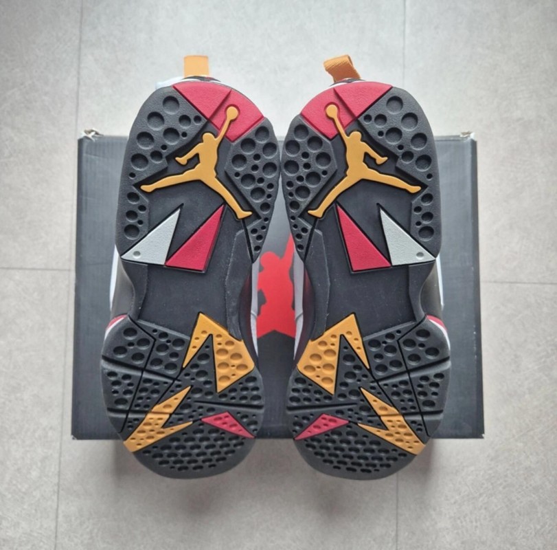 Jordan 7 "Cardinal" 2