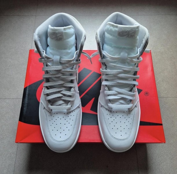 Jordan 1 High "Neutral Grey"