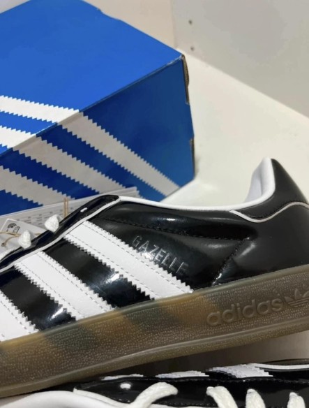 Adidas Gazelle Indoor - Noir / Blanc brillante