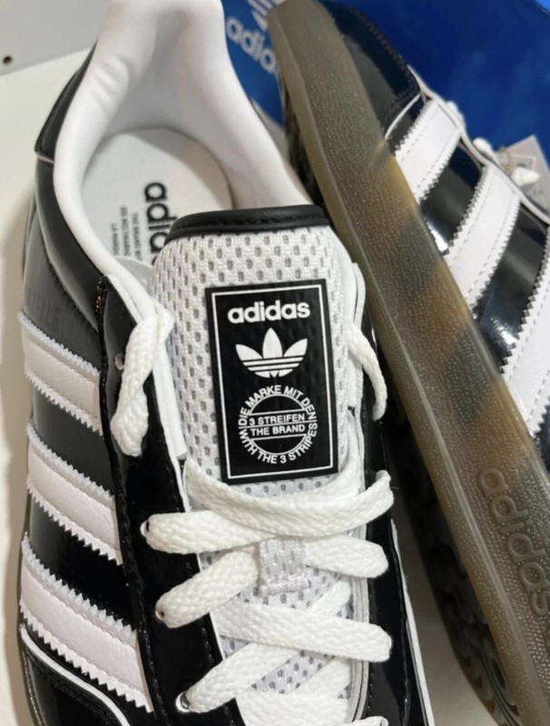 Adidas Gazelle Indoor - Noir / Blanc brillante 2