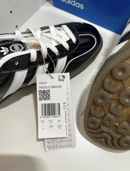 Adidas Gazelle Indoor - Noir / Blanc brillante