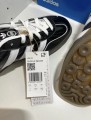Adidas Gazelle Indoor - Noir / Blanc brillante