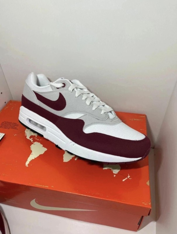 Nike Air Max 1 - Stranger Things Taille 45,5 - Neuf