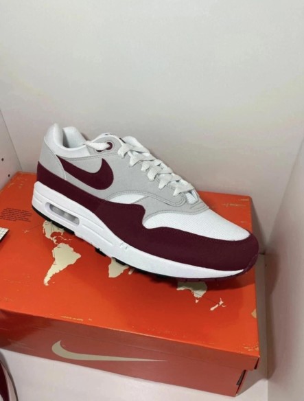 Nike Air Max 1 - Stranger Things Taille 45,5 - Neuf