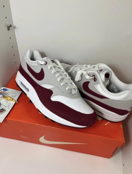 Nike Air Max 1 - Stranger Things Taille 45,5 - Neuf