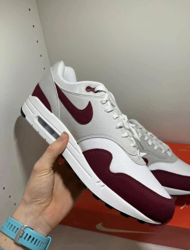 Nike Air Max 1 - Stranger Things Taille 45,5 - Neuf 2
