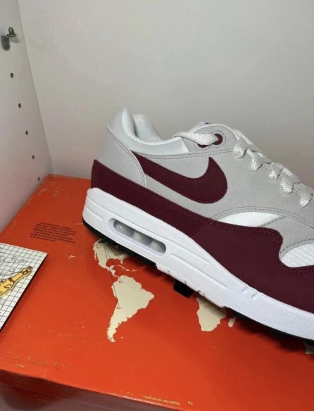 Nike Air Max 1 - Stranger Things Taille 45,5 - Neuf