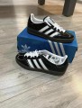 Adidas Gazelle indoor brillante noire / blanche - taille 40 - neuve avec boite