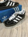 Adidas Gazelle indoor brillante noire / blanche - taille 40 - neuve avec boite