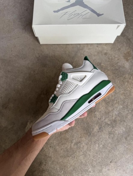 Jordan 4 SB Pine Green