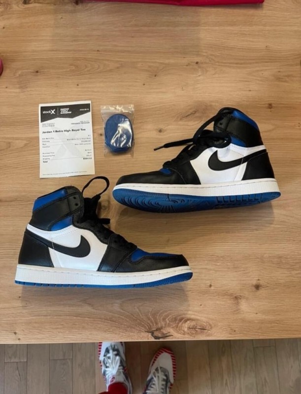 Jordan 1 Retro Royal Toe Taille 42 8,5us 2