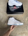 Jordan 11 Legend Blue
