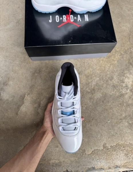 Jordan 11 Legend Blue