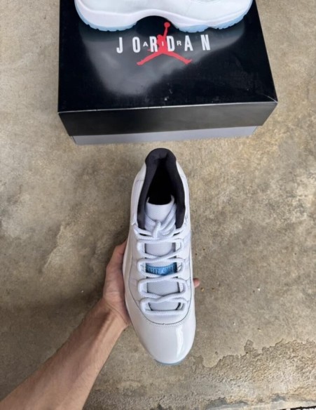 Jordan 11 Legend Blue