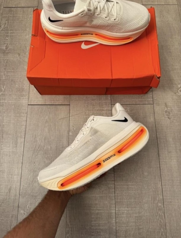 Nike Vomero Premium Sail 2