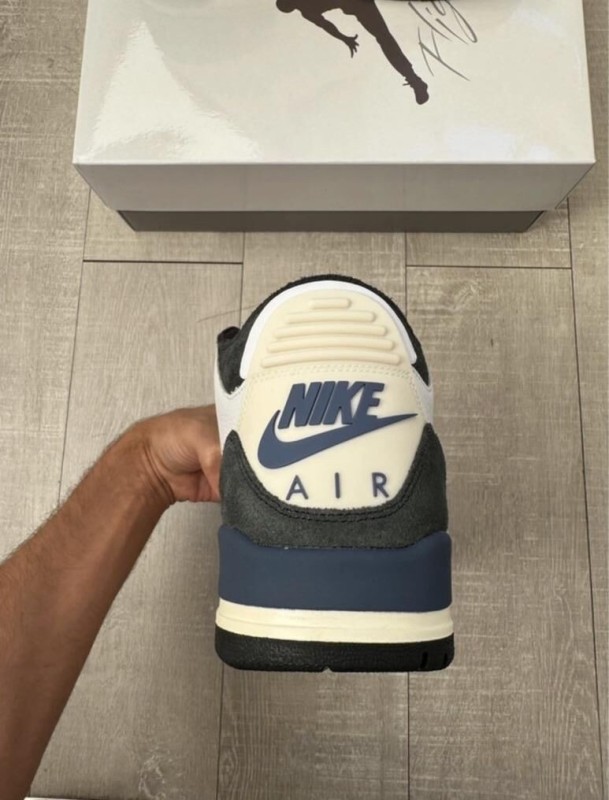 Jordan 3 A Ma Manière Diffused Blue 2