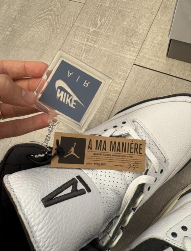 Jordan 3 A Ma Manière Diffused Blue 2
