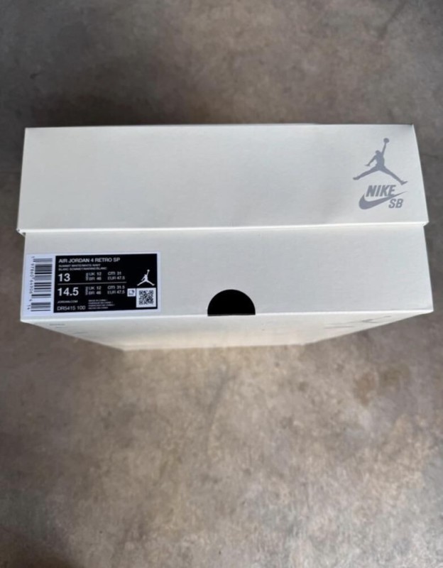Jordan 4 SB Marine Blue 2