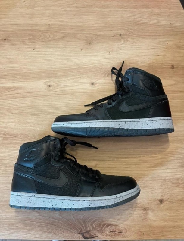 Jordan 1 Retro NYC Taille 42 8,5us Neuve