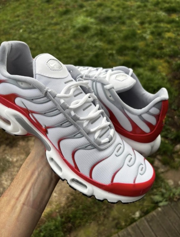 Nike TN Air Max Plus Rouge et Blanche White University Red - Taille 43 - Neuf 2