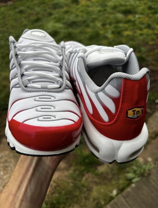 Nike TN Air Max Plus Rouge et Blanche White University Red - Taille 43 - Neuf 2