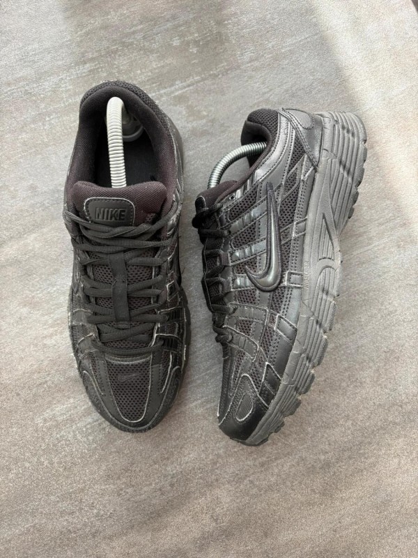 Nike p-6000 triple black - taille 42 2