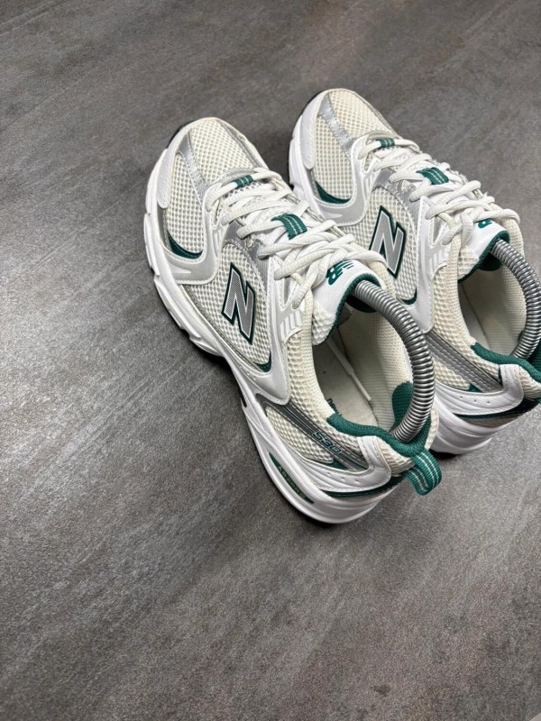 New balance 530 green - taille 39,5 2