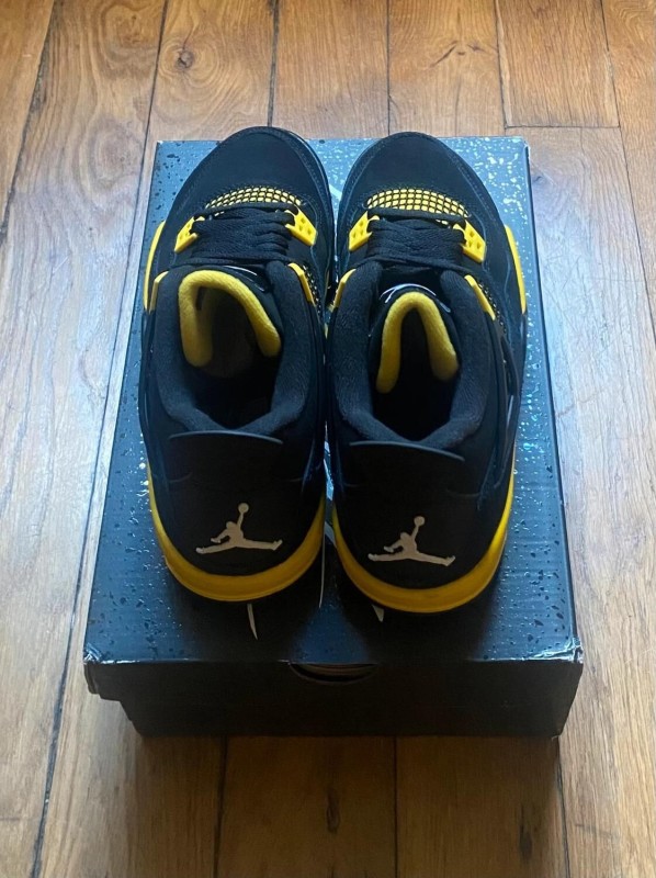 Jordan 4 retro thunder yellow (gs) 2