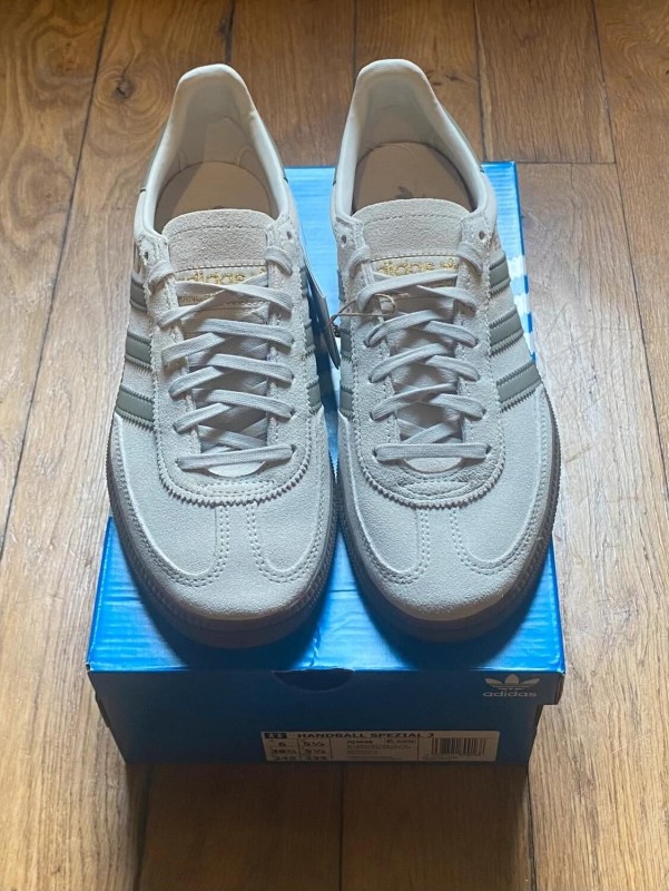 Adidas handball spezial J aluminium silver pebbles gum 5 2