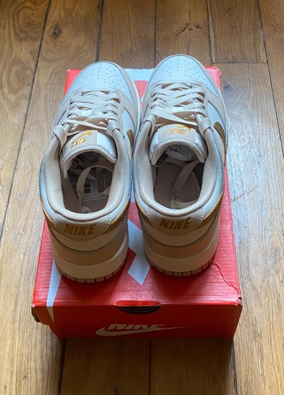 Nike dunk low phantom metallic gold (w) 2