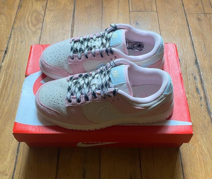 Nike dunk low LX pink foam (w)