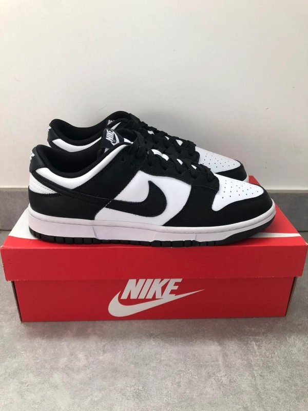 Nike dunk low panda