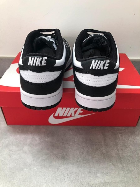 Nike dunk low panda