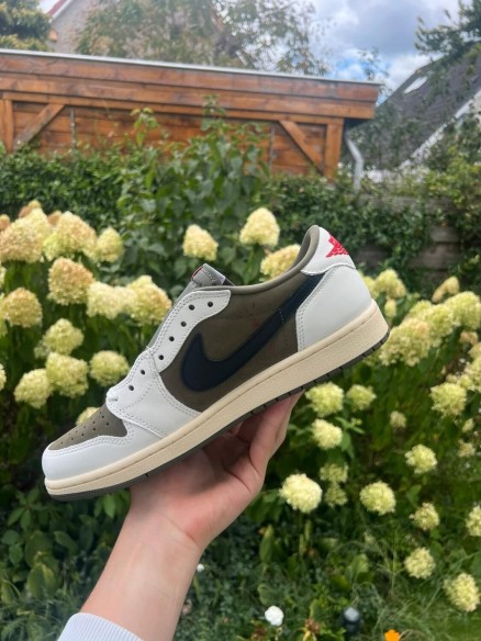 Nike Air Jordan 1 Travis Scott Medium Olive