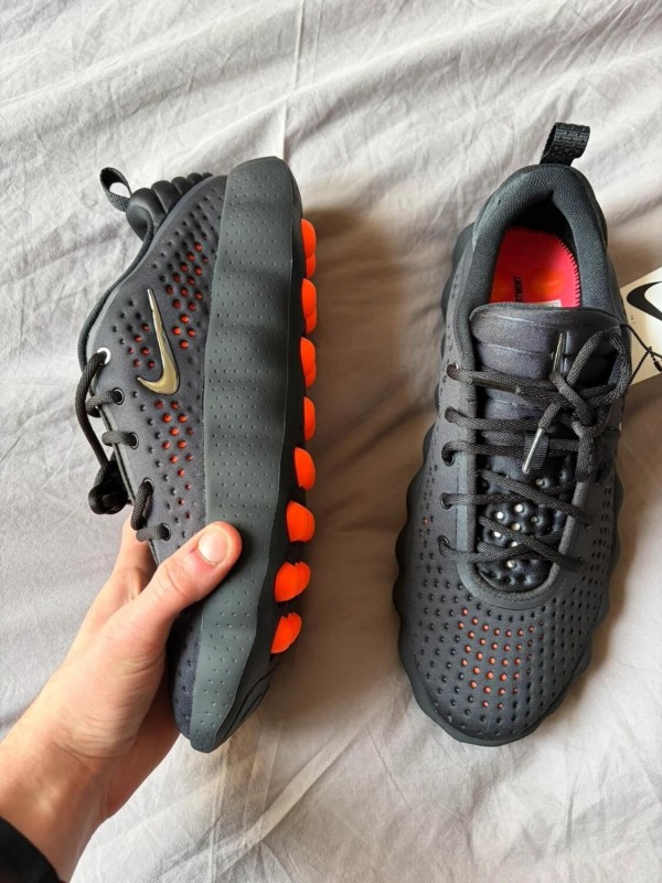 Nike Mind 002 Black Crimson 2