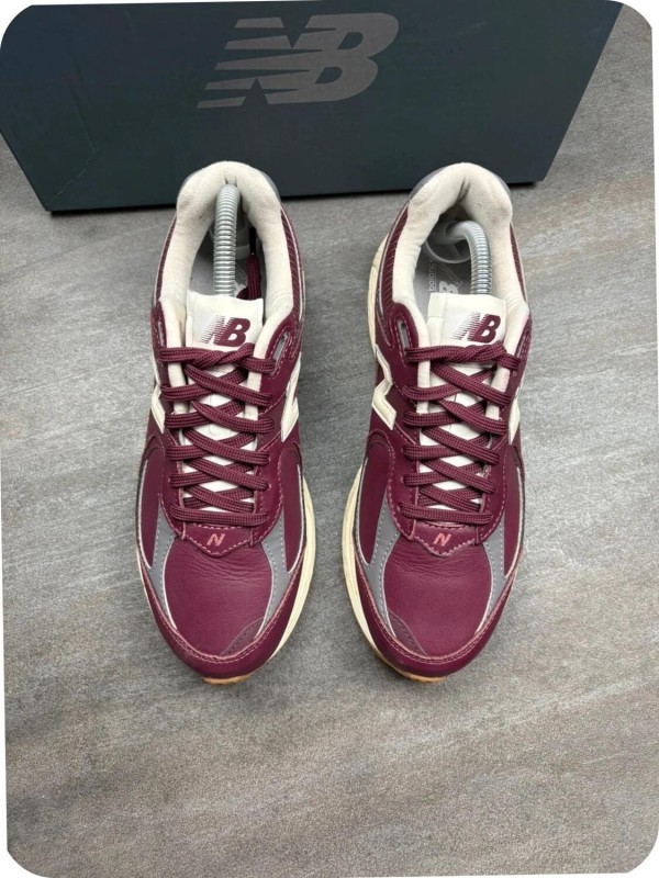 New Balance 2002r Bordeaux - taille 40,5 2
