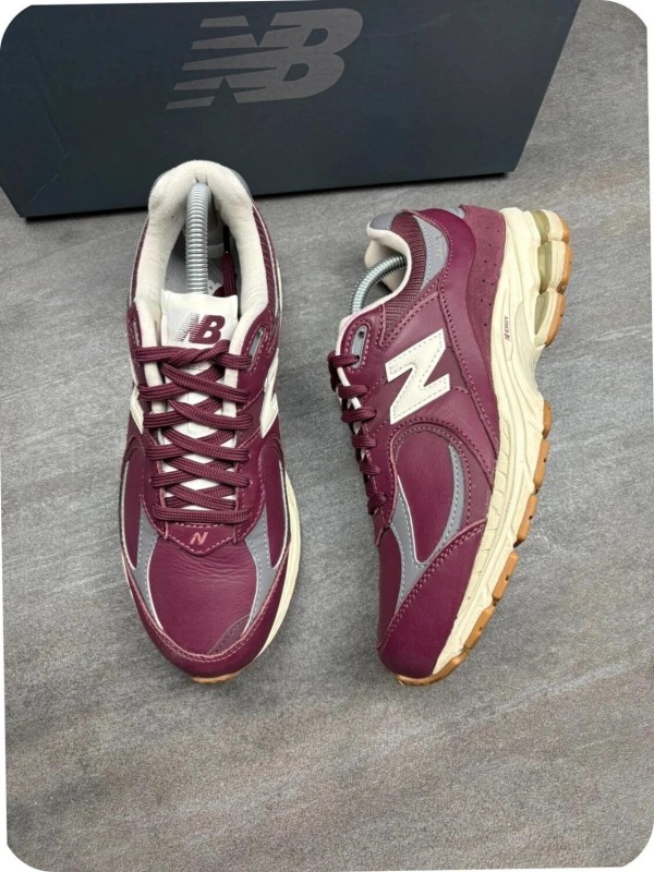 New Balance 2002r Bordeaux - taille 40,5 2