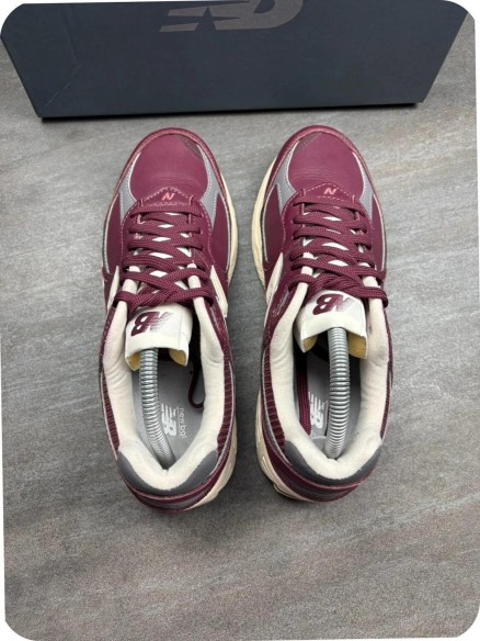 New Balance 2002r Bordeaux - taille 40,5