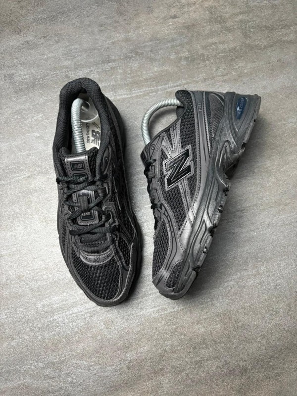 New balance 740 black - taille 38