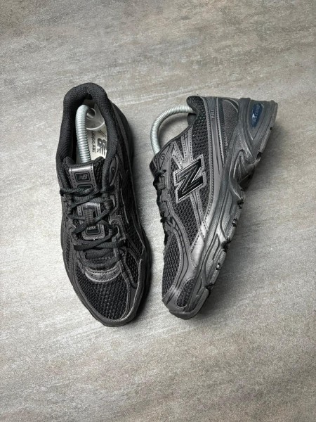 New balance 740 black - taille 38