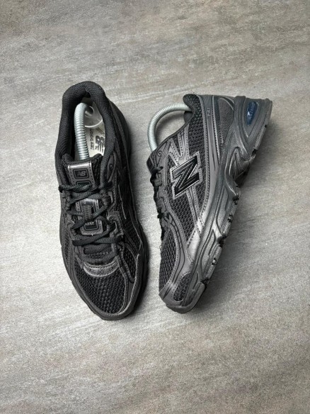 New balance 740 black - taille 38