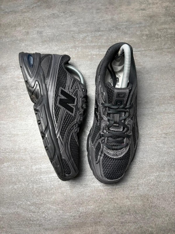 New balance 740 black - taille 38 2