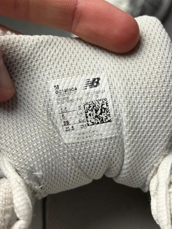 New balance 1906r white - taille 38 2