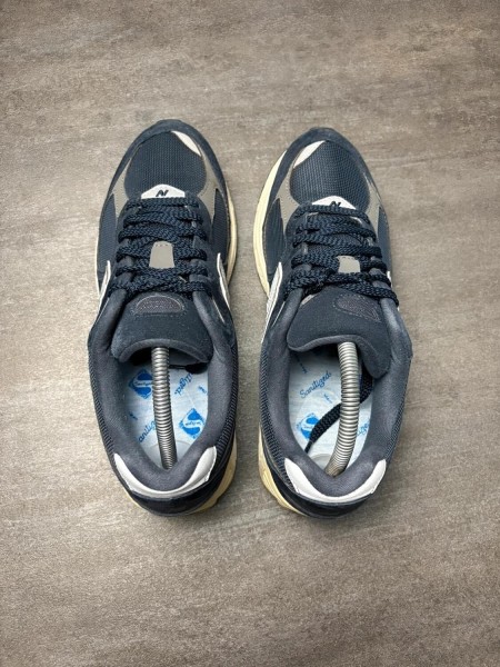 New balance 2002r midnight navy - taille 42