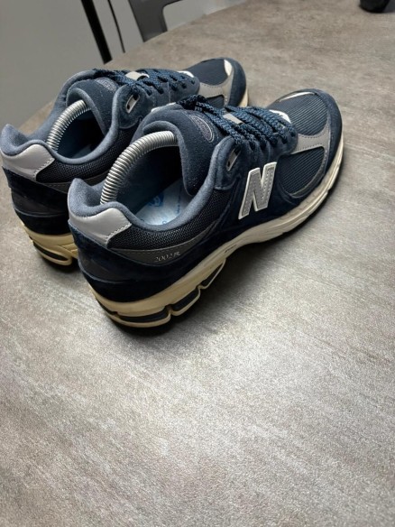 New balance 2002r midnight navy - taille 42
